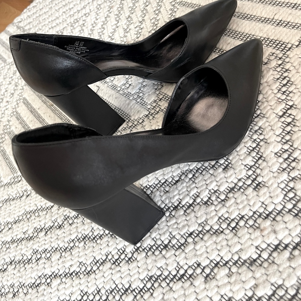 Leather women’s heels pointed toe